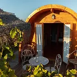 Проживание в семье Moment's In Nature - Bangalows Wine & Tapas