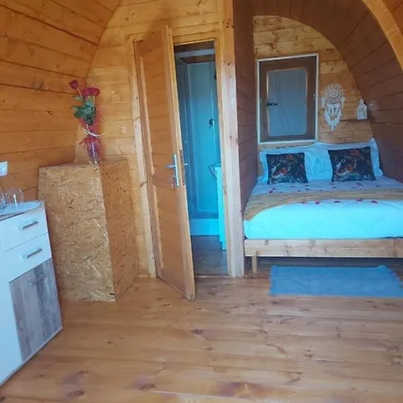 民宿 Moment's In Nature - Bangalows Wine & Tapas *