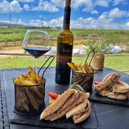 Moment's In Nature - Bangalows Wine & Tapas * Palmela