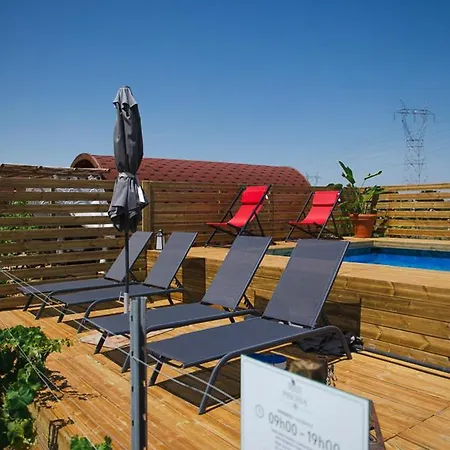 Moment's In Nature Vineyard Pool & Jacuzzi ホームステイ *
