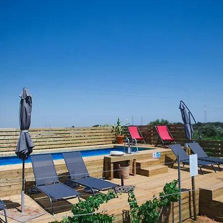Moment's In Nature Vineyard Pool & Jacuzzi