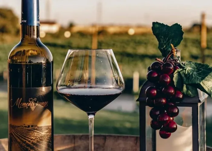 Проживание в семье Moment's In Nature - Bangalows Wine & Tapas